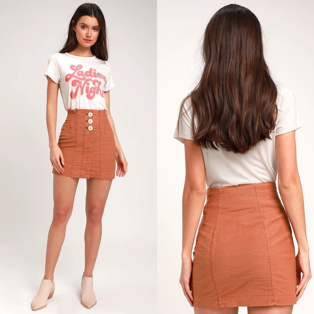 Every Minute Every Hour Terra Cotta Button-Up Mini - image 1